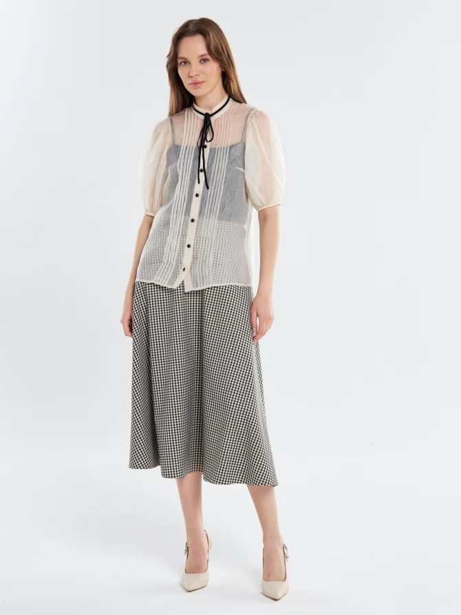 Блузка из органзы с бархатной завязкой и защипами  OD-951-1 молочный