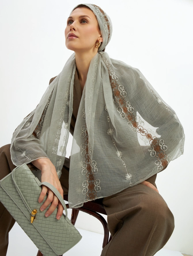 Палантин двусторонний с вышивкой DRK-1452-88