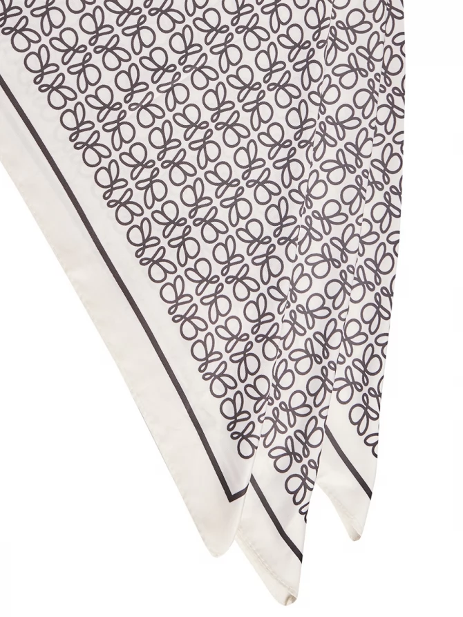 Платок с абстрактным узором KRD2-68-22