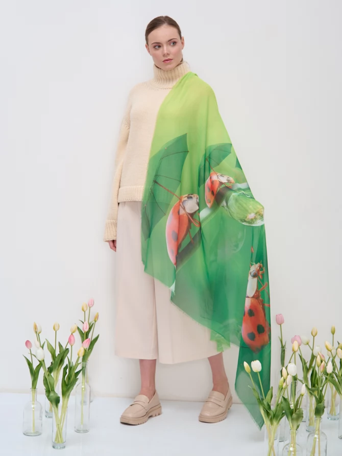 Платок женский двусторонний с принтом Арт-деко и бахромой