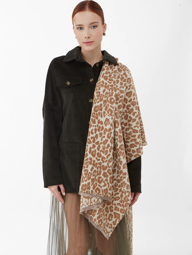 Палантин женский двусторонний с леопардовым принтом