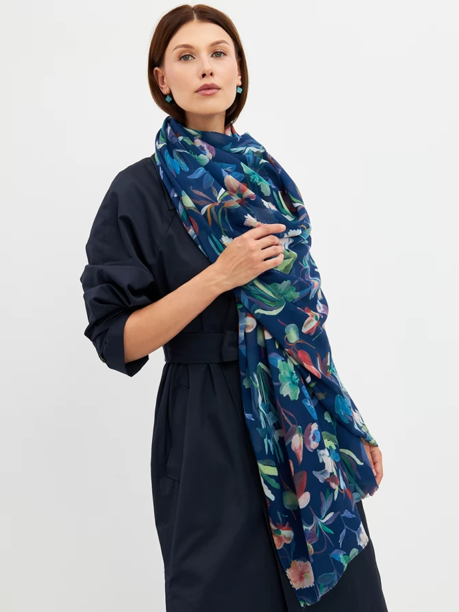 Палантин женский с цветочным принтом