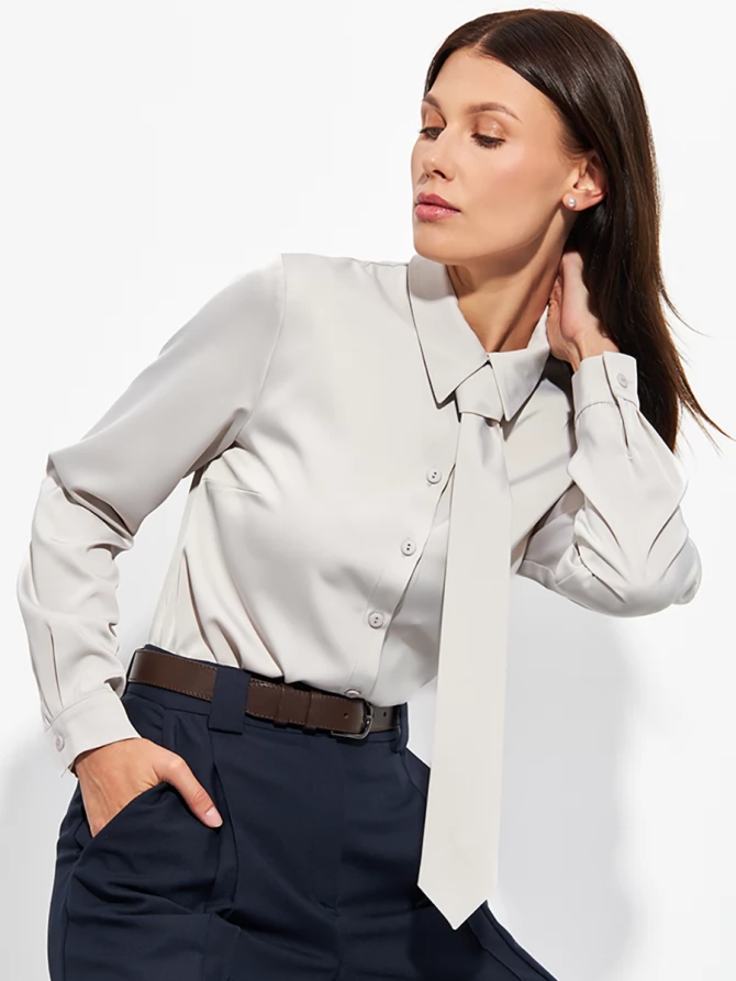 Блузка с галстуком серо-коричневая