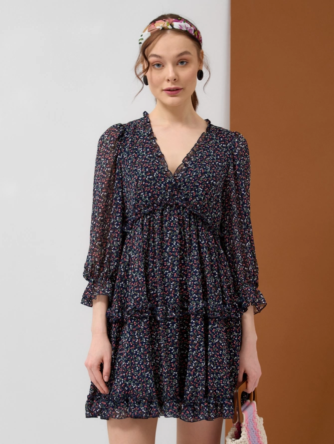 Платье шифоновое А-силуэта с цветочным принтом и рюшами