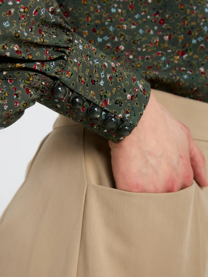 Брюки со стрелкой