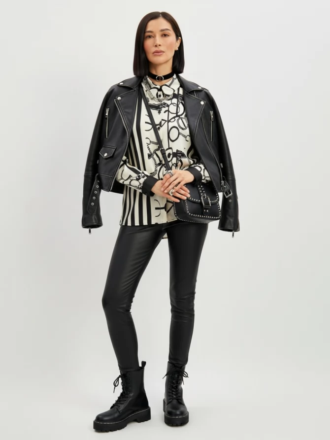 Блузка из атласной ткани  OD-887-1 черно-белая