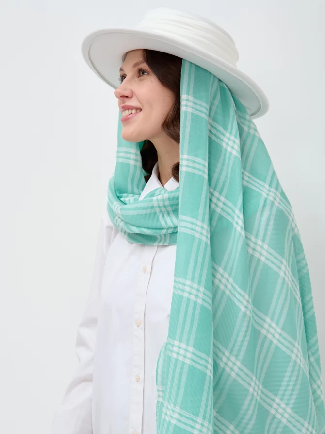 Палантин мятного цвета в клетку 90*180 см