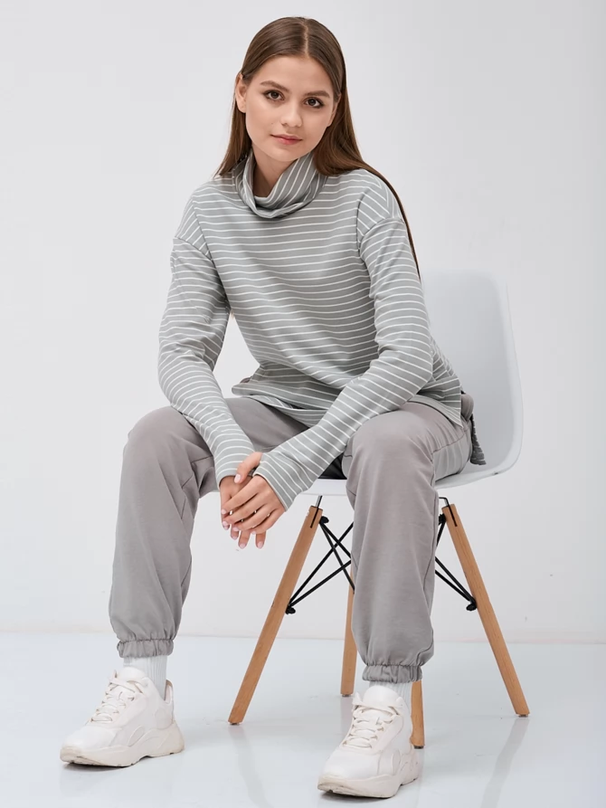 Лонгслив с принтом полоска с вырезами