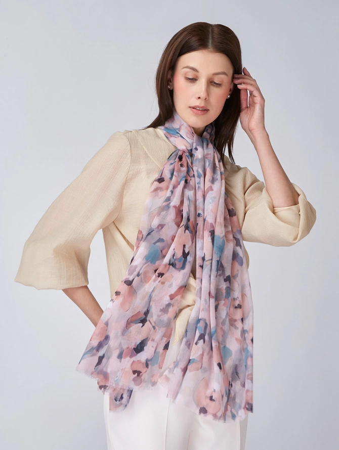 Палантин женский с акварельным рисунком