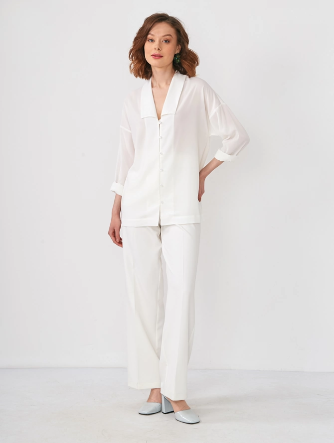 Белая блузка из шифона с воротником-апаш