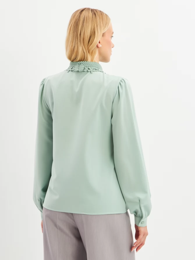Блузка с воротником из кружева и защипами OD-913-4 св.зеленый