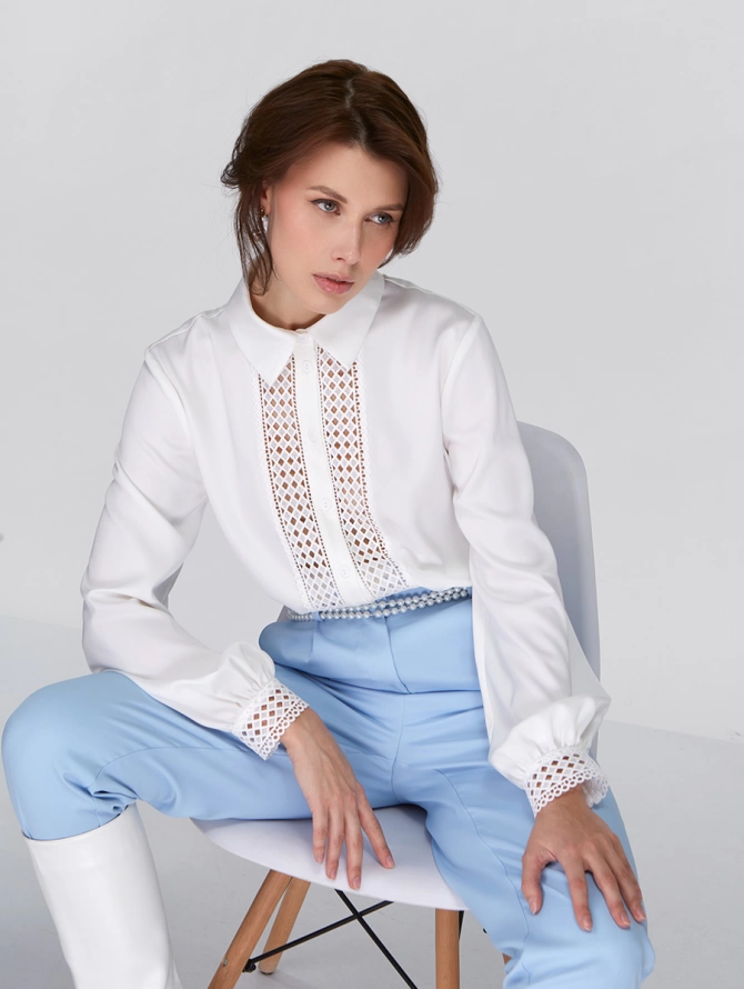 Блузка с кружевом белая