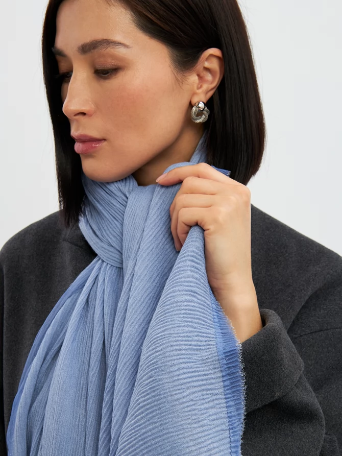 Палантин женский в небесно-голубом цвете