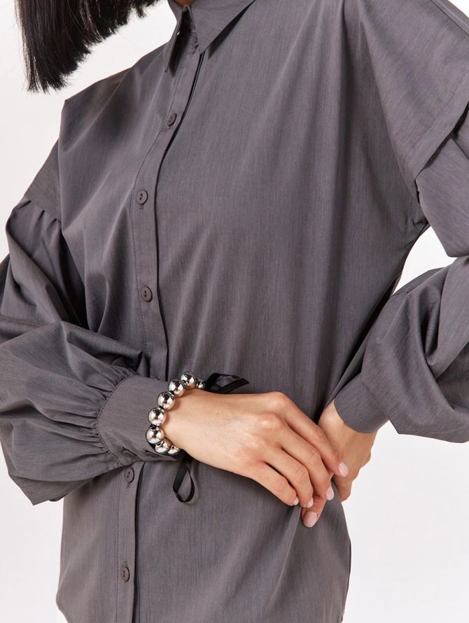 Рубашка с пышным рукавом, серый джинс