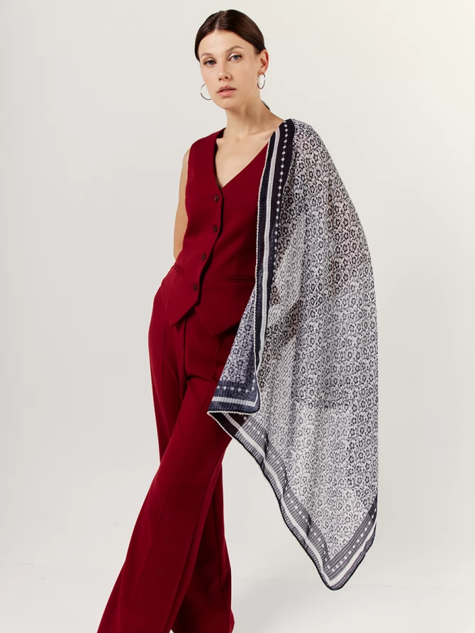 Платок женский двусторонний с цветочным узором GR-857-3