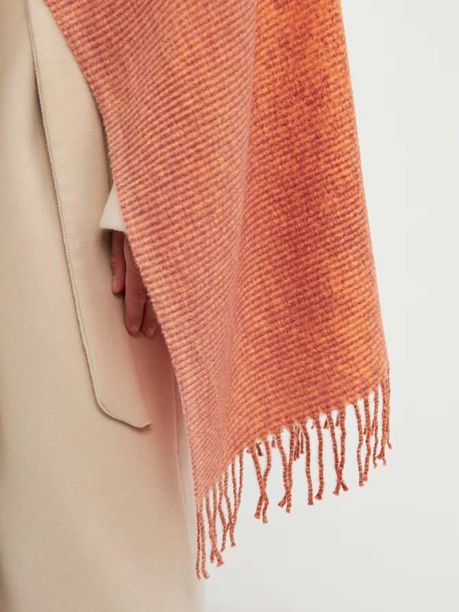 Палантин женский двусторонний с градиентом