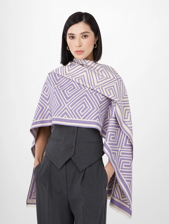 Палантин женский с двусторонним геометрическим узором