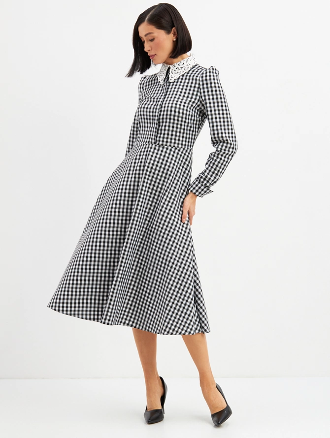 Платье с кружевным воротником потайная планка, черно-белая клетка
