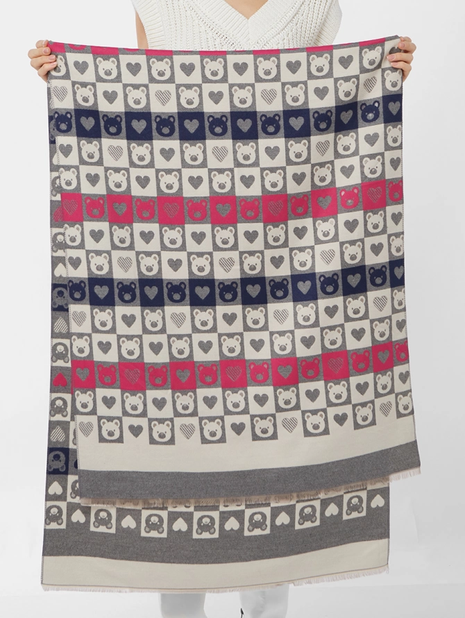 Палантин женский двусторонний с принтом Мишки и Сердца