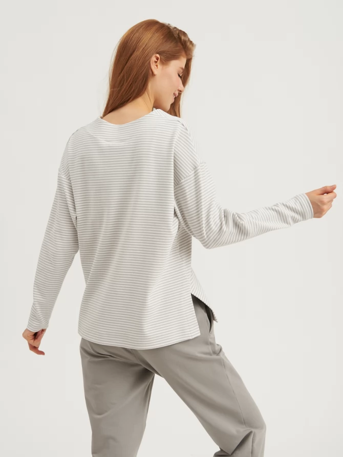 Лонгслив на пуговицах