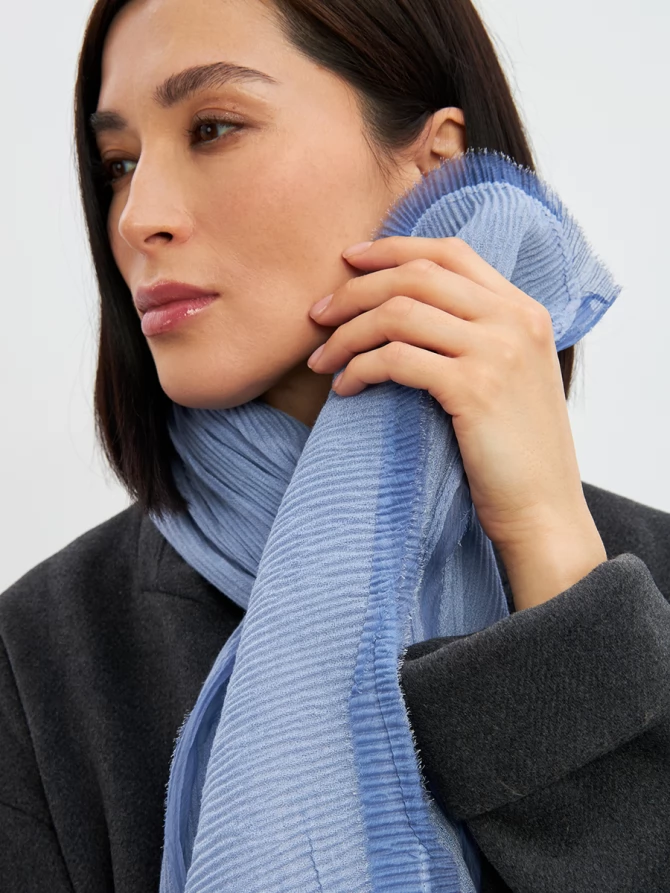 Палантин женский в небесно-голубом цвете