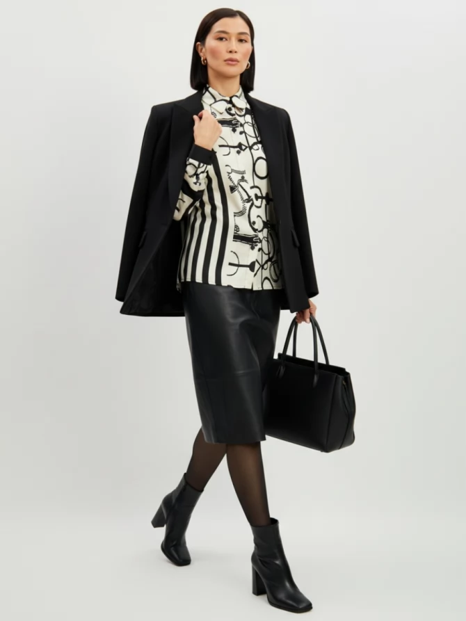 Блузка из атласной ткани  OD-887-1 черно-белая