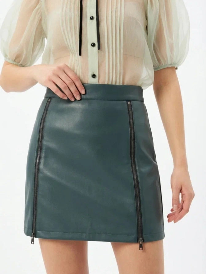 Юбка короткая из эко-кожи с молниями OD-1004-2 зеленый