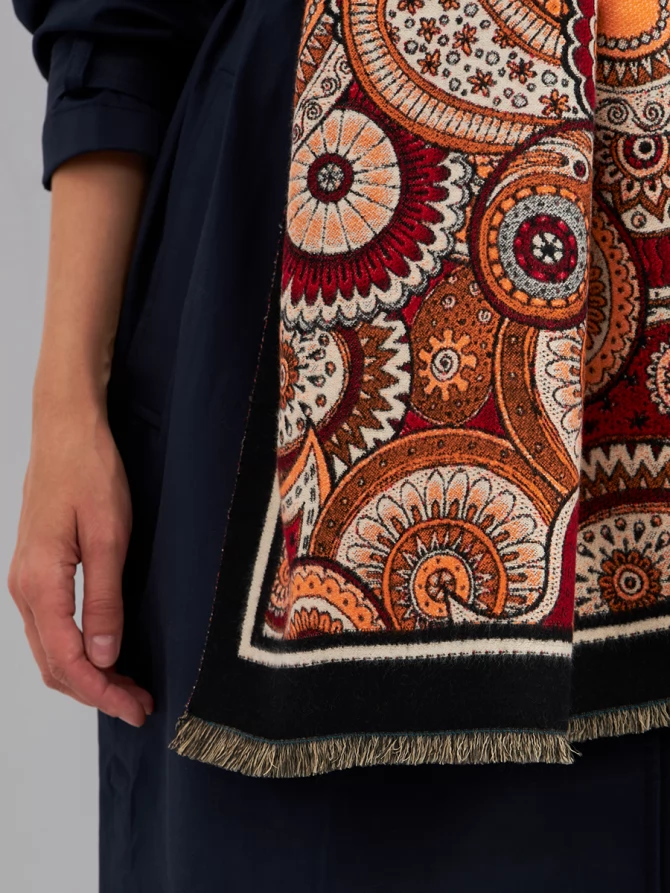 Палантин женский с авторским принтом пейсли