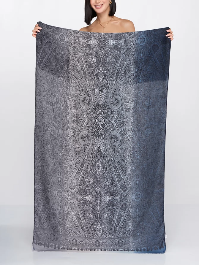 Палантин женский с узором пейсли серый