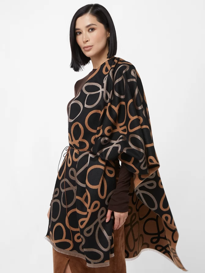 Палантин женский с двусторонним узором