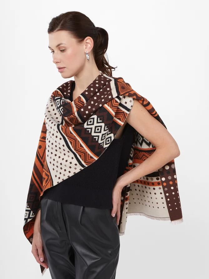 Палантин двусторонний с этническим принтом
