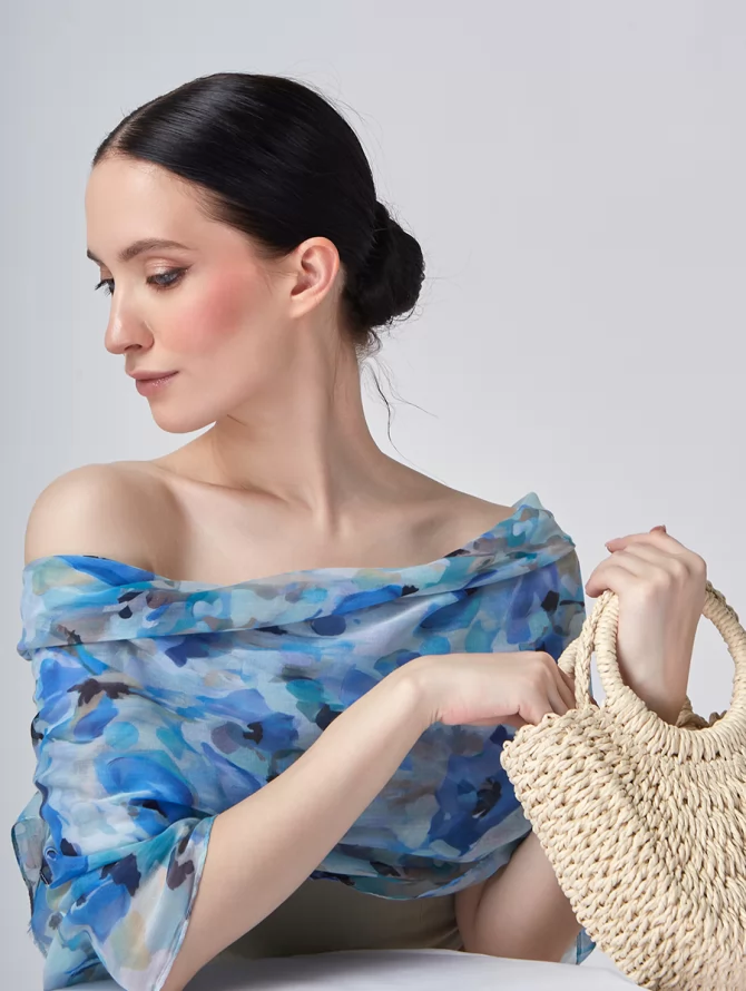 Палантин женский с акварельным узором