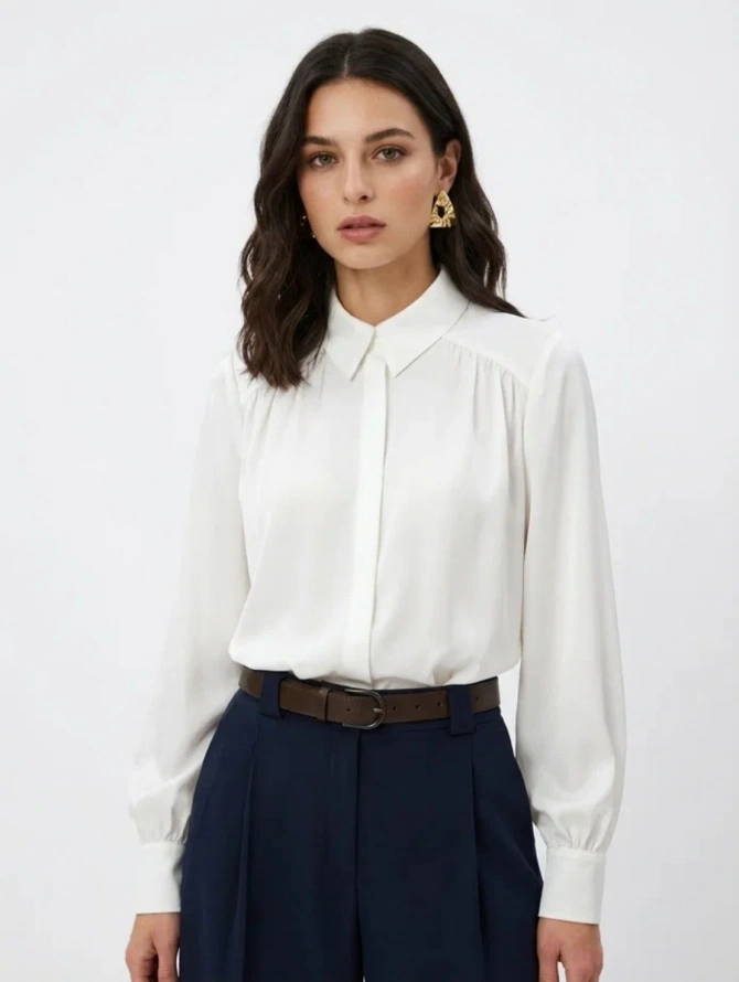 Блузка со сборкой и съемной пуговицей OD-971-1 белая