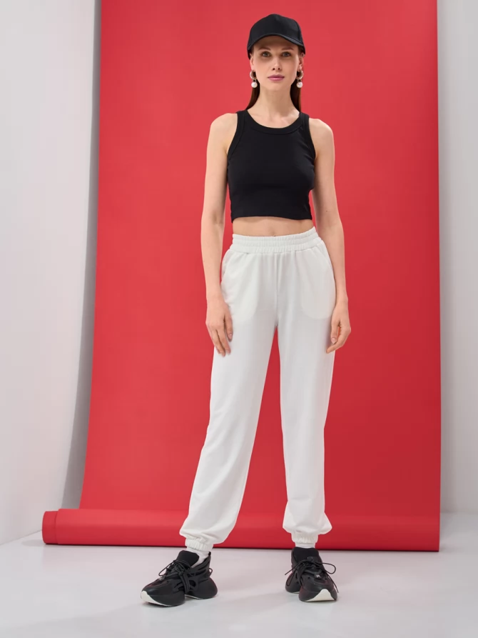 Брюки-джоггеры однотонные