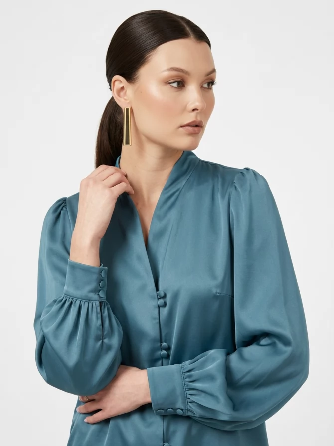 Блуза с вырезом сине-зеленая
