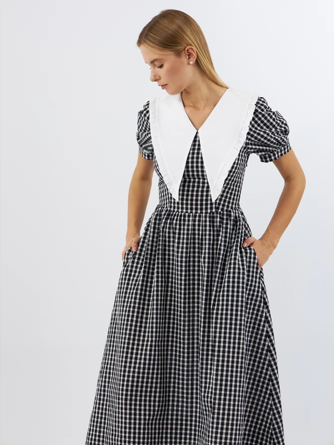 Платьеиз хлопка с большим контрастным воротником OD-935-1 клетка ч/б