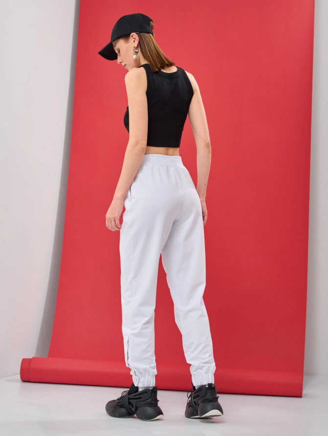 Брюки на кнопках