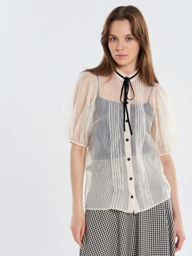 Блузка из органзы с бархатной завязкой и защипами  OD-951-1 молочный