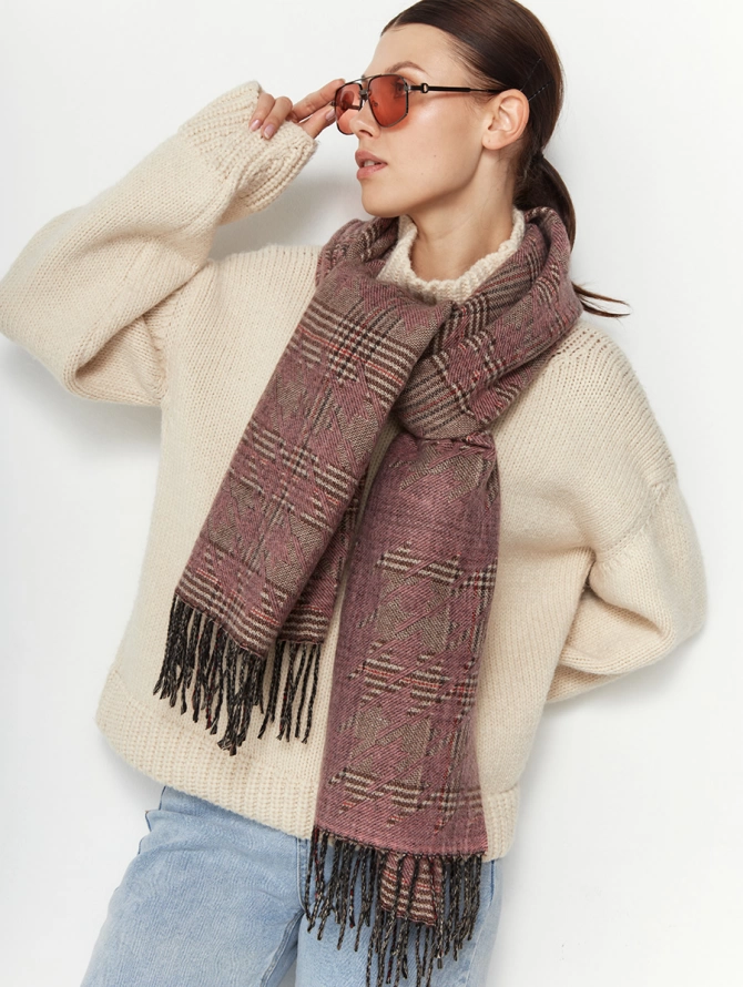 Палантин женский объемный в клетку