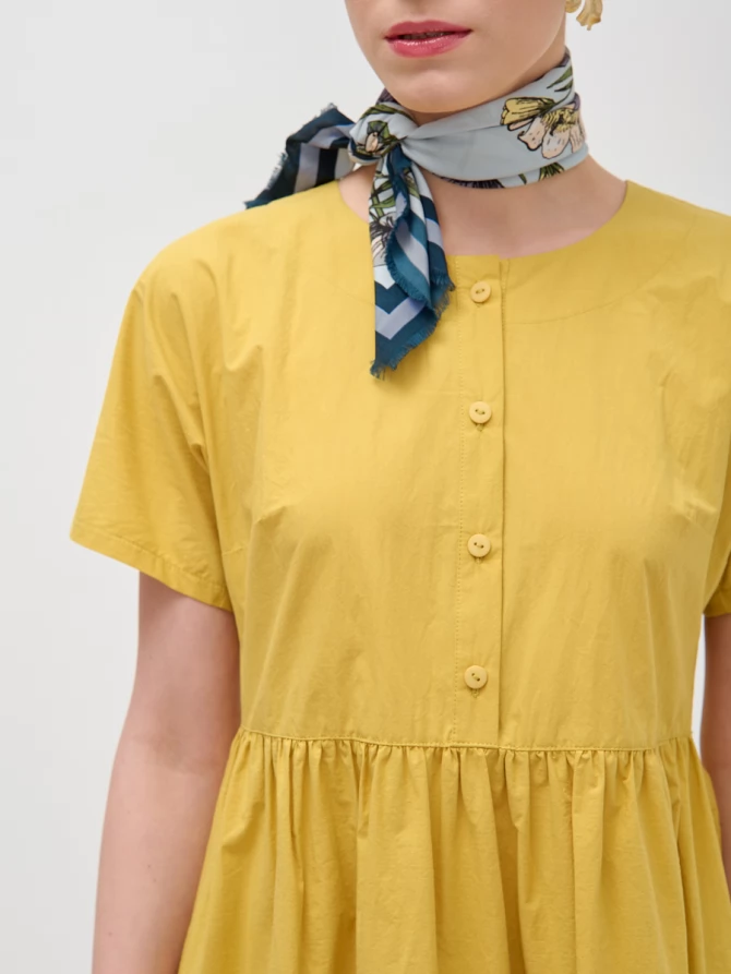 Платье хлопковое миди со спущенной проймой и воланом, цвет горчица