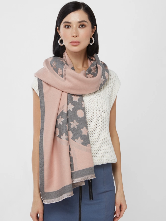 Палантин двусторонний с орнаментом пудрово-графитовый