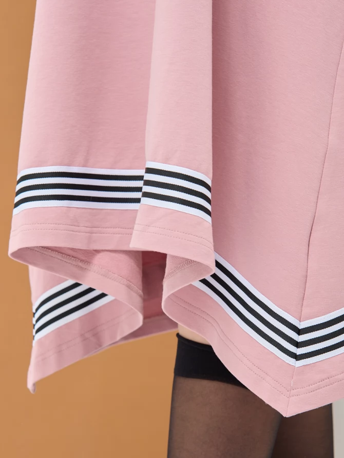 Платье с тесьмой по низу