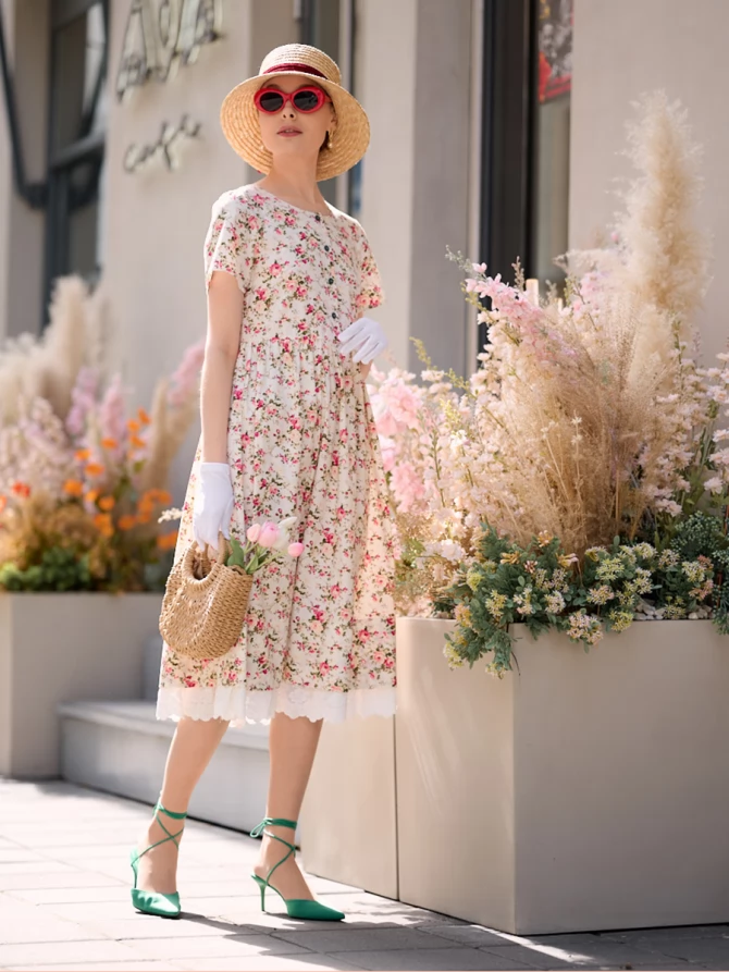 Платье хлопковое с цветочным принтом и кружевом