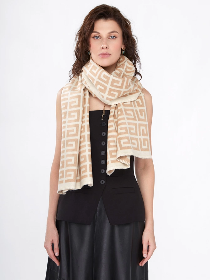 Палантин женский с геометрическим узором