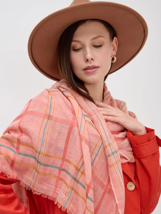 Палантин в клетку с бахромой NN2-14-2