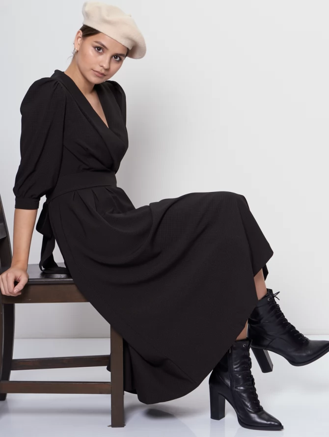 Платье из костюмной ткани на запах OD-759-2 клетка серо-коричневая