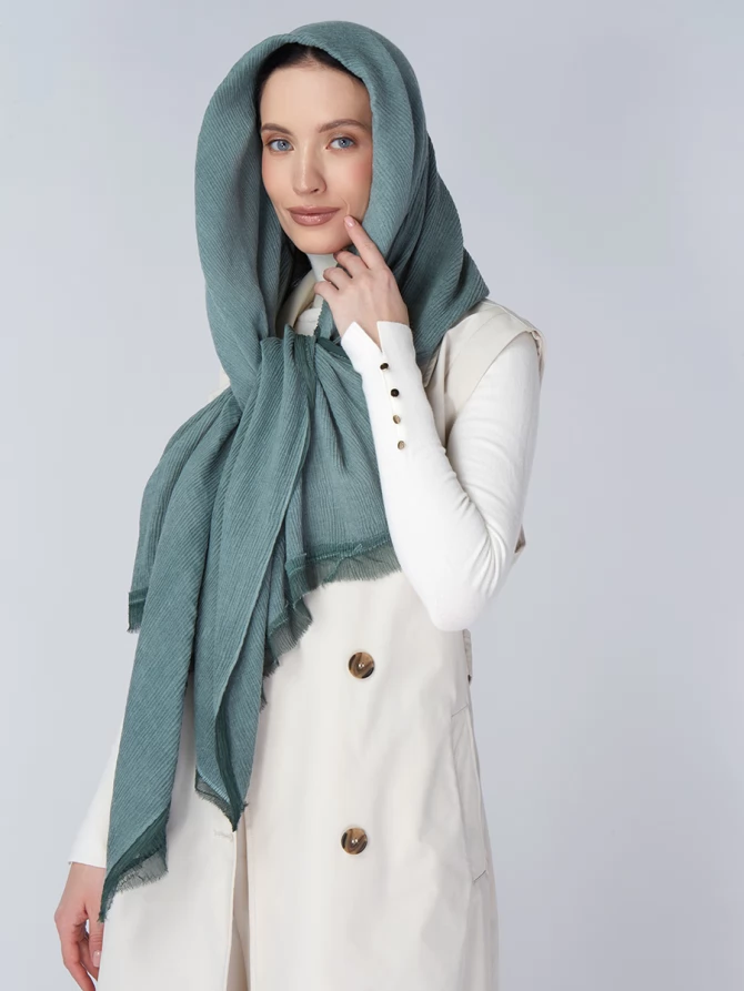 Палантин женский плиссированный в оттенке морской волны