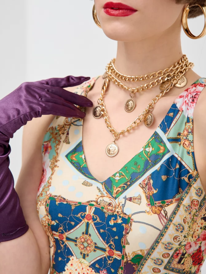 Платье с принтом масло