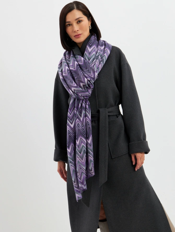 Палантин двусторонний с графическим зигзагом