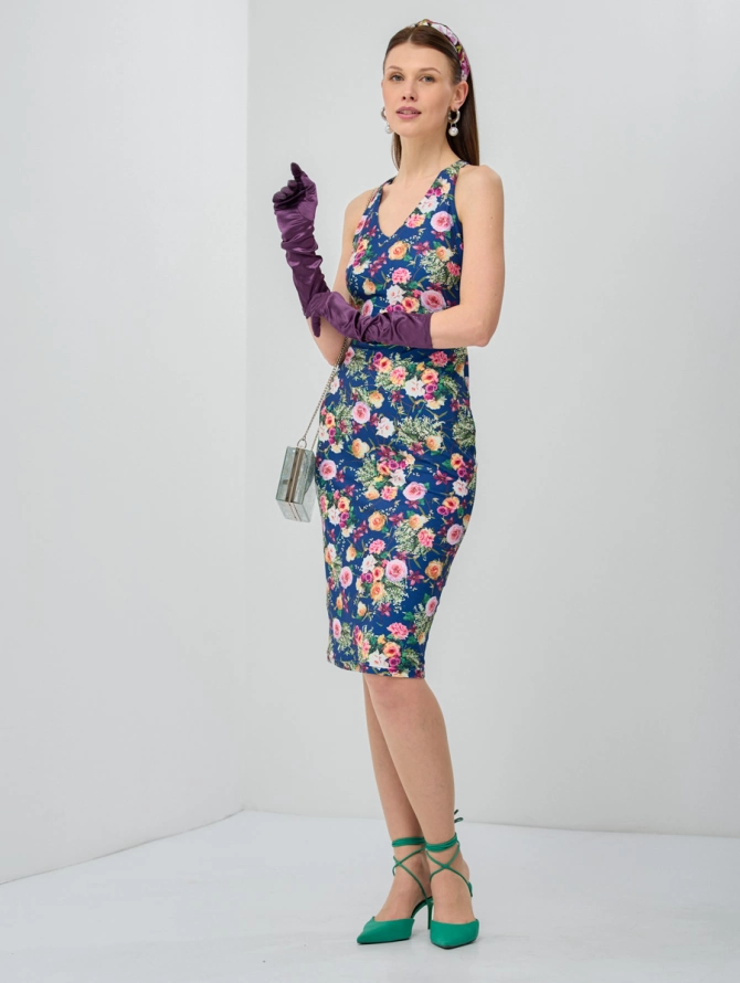 Платье миди с цветочным принтом и открытой спиной